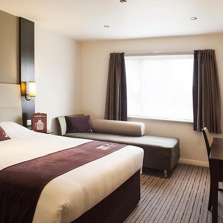 Premier Inn London Orpington Exterior foto